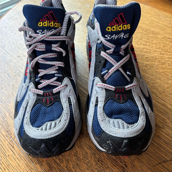 Men’s size 10.5 adidas Savage running shoes - Picture 2 of 5